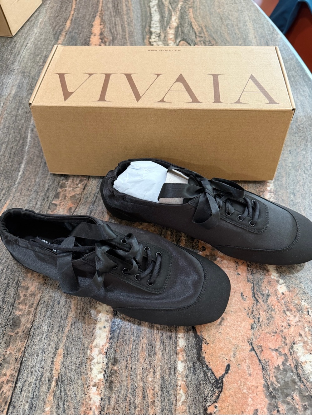 NEW VIVAIA Square-Toe Lace-Up Satin Sneakerina (Cristina) size 39